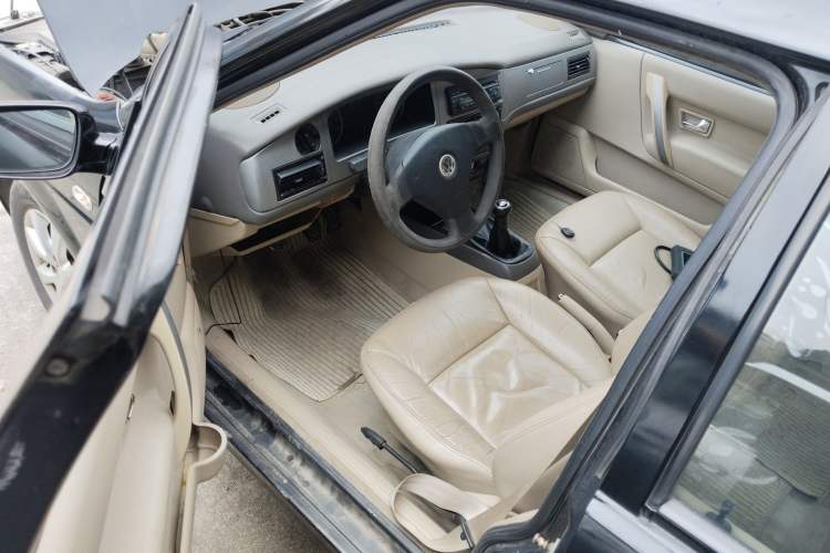 Used Volkswagen Santana Vista 2010 1.6L Manual Sishang Version
