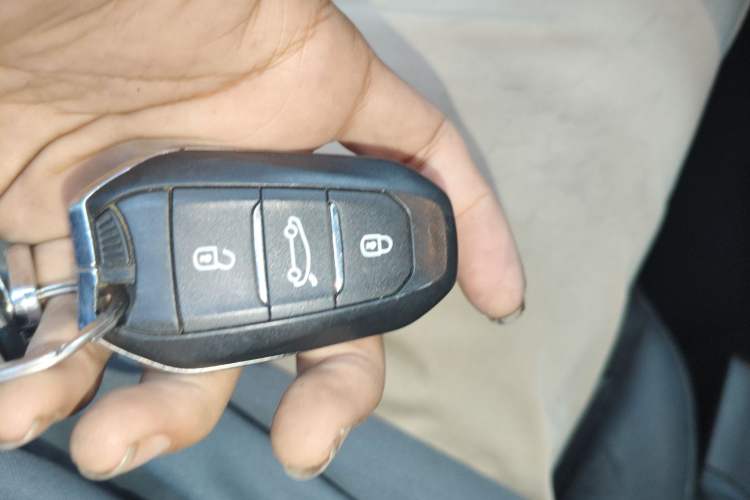Used Citroen C4L 2014 1.8L Intelligent Drive Manual Version – Dynamic Edition
