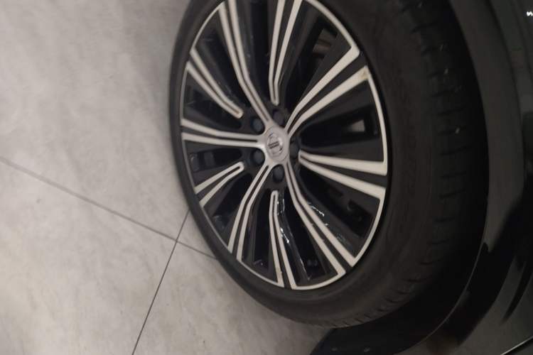 Used Volvo S90 2023 B5 Zhiyuan Luxury Edition