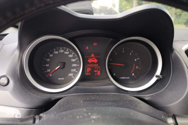 Used Mitsubishi Lancer EX 2011 Chasing Edition 1.8L CVT Limited Model
