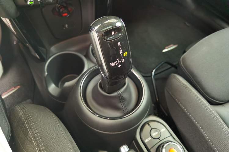 Used MINI 2018 1.5T COOPER Classic Edition Five-Door Version
