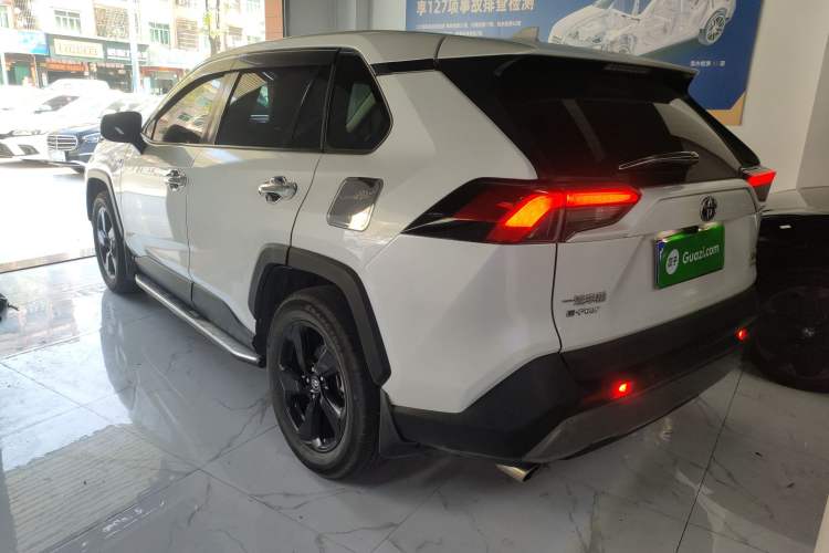 Used Toyota RAV4 2021 Dual-Engine 2.5L E-CVT Four-Wheel Drive Elite PLUS Edition
