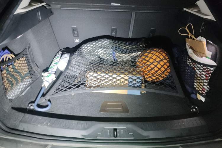 Used Jaguar I-PACE 2018 EV400 HSE Trunk