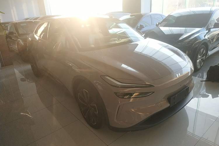 Used ONVO L60 2024 60 kWh Rear-Drive Version
