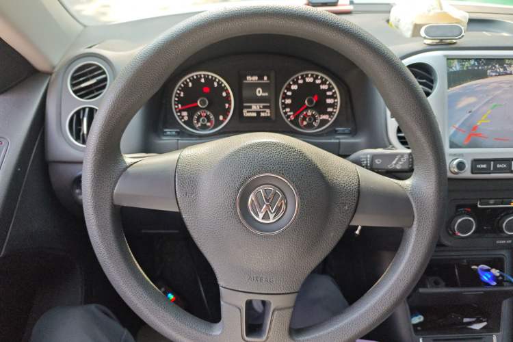 Used Volkswagen Tiguan L 2016 300TSI Automatic Two-Wheel Drive Trend Edition
