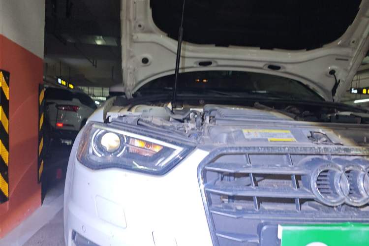 Used Audi A3 2016 Limousine 35 TFSI Prestige Edition Right Front Headlight