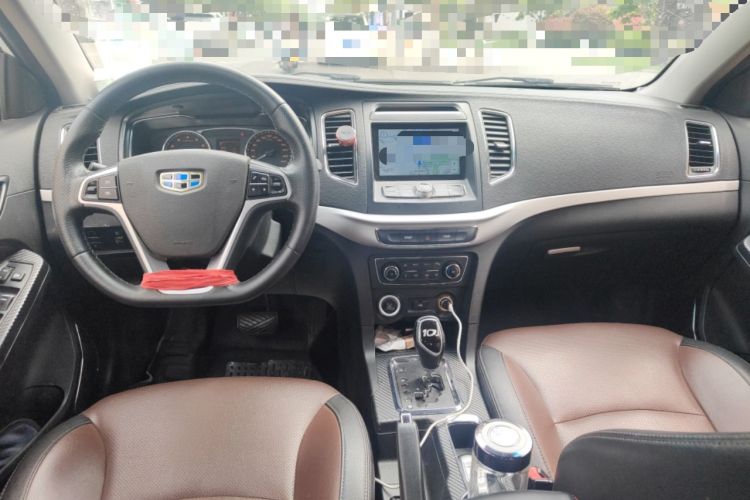 Used Geely Auto Vision 2016 1.5L Automatic Happiness Edition Center Console