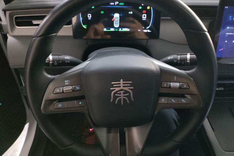 Used BYD Qin PLUS 2025 DM-i Smart Drive 55KM Leading Model Steering Wheel