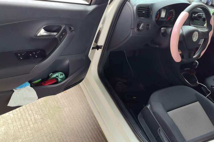 Used Volkswagen Polo 2016 1.4L Automatic Trendy Model Driver Seat
