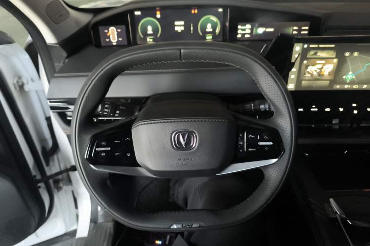 Used CHANGAN UNI-K iDD 2022 Blue Whale iDD 130km 1.5T Excellence Model Steering Wheel