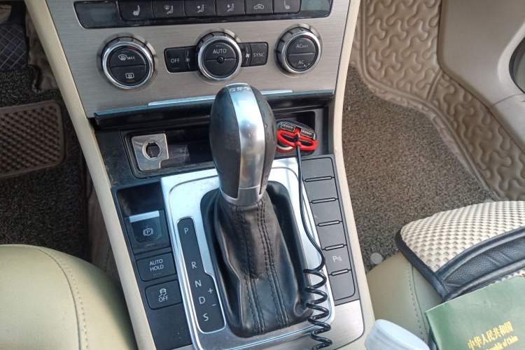 Used Volkswagen Magotan 2012 1.8TSI Luxury Model Gear Lever