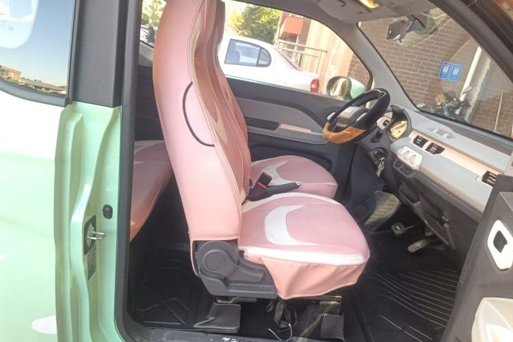 Used Chery QQ Ice Cream 2022 120km Conical Shape Lithium Iron Phosphate