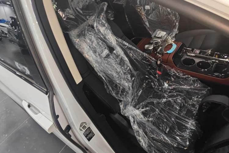 Used GAC Trumpchi E8 New Energy 2024 150km MAX+ Right Front Seat