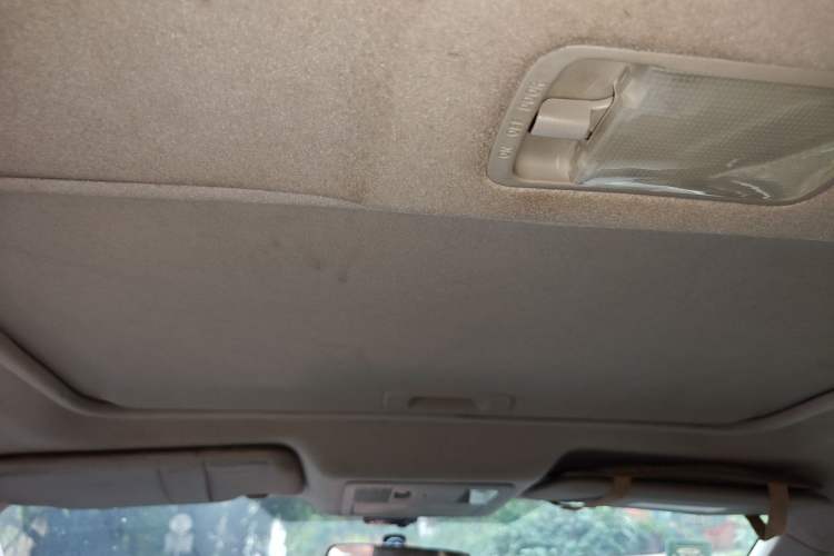 Used Nissan Tiida 2011 1.6L CVT Smart Version Headliner