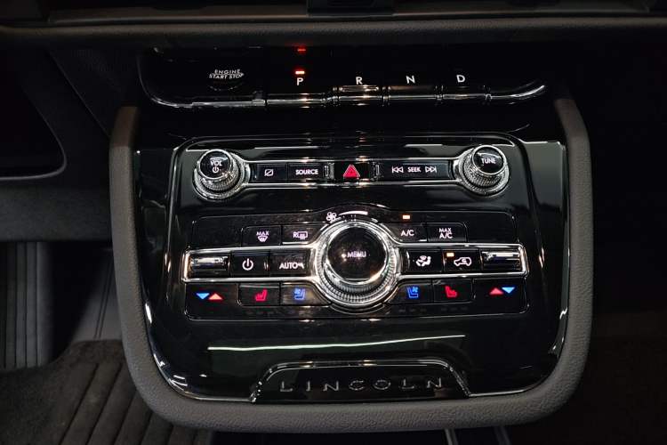 Used Lincoln Corsair 2022 2.0T Two-Wheel Drive Luxury Edition