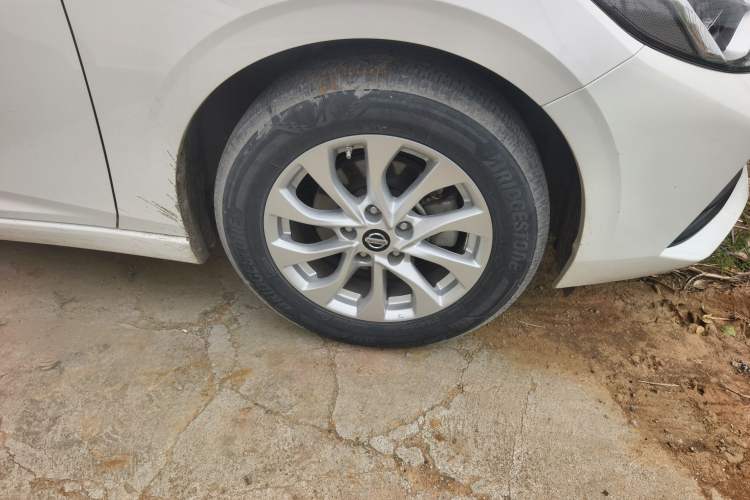 Used Nissan Sylphy 2020 1.6L XE CVT Comfort Edition Right Front Wheel Hub