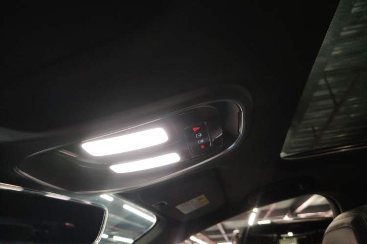 Used Deepal S07 2023 200Max Range-Extended Version
