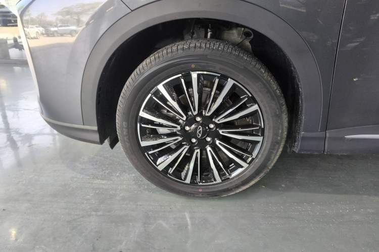 Used Chery Tiggo 8 2026 Model, 5th Generation Tiger Model, Kunpeng 1.6T Automatic Flagship Version