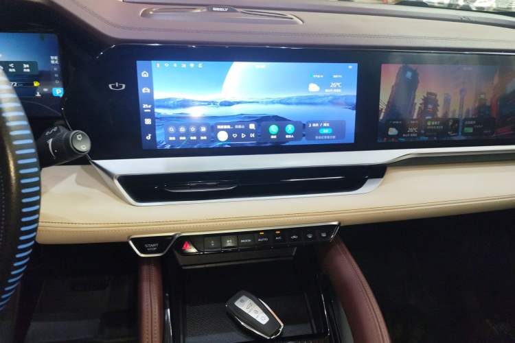 Used Geely Auto Monjaro L 2021 2.0TD DCT EVO Two-Wheel Drive Prestige Version Audio And AC Panel