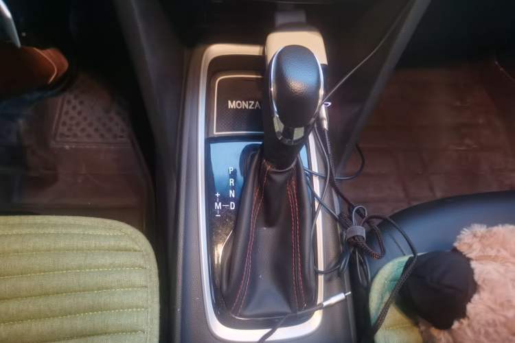 Used Chevrolet Monza 2019 RS 330T Automatic Comfort Edition China VI Standard Gear Lever