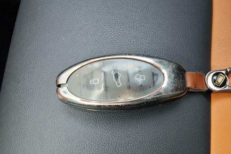 Used Bestune T77 2020 PRO 280 TID Automatic Prestige Model Vehicle Key