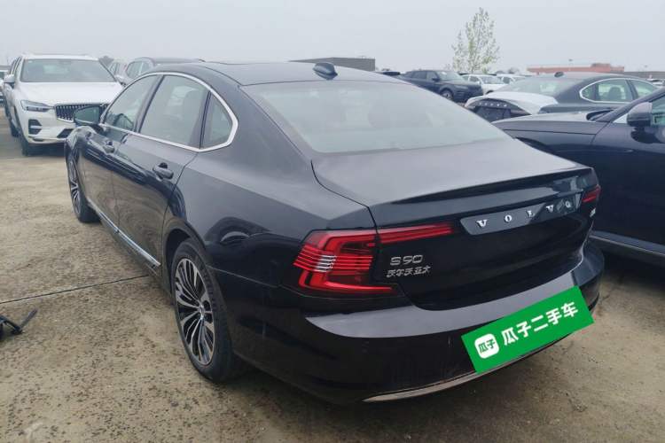 Used Volvo S90 2025 B5 Zhiyi Luxury Edition Rear Left 45 Deg
