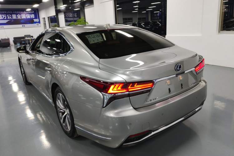 Used Lexus LS 2018 500h Premier Edition China V Standard