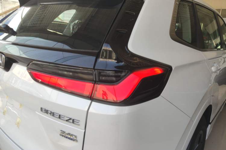 Used Honda Breeze 2025 240TURBO Two-Wheel Drive Elite Edition 5 Seats