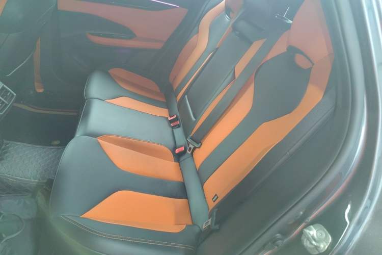 Used CHANGAN UNI-V 2024 2.0T Classic Sport Edition
