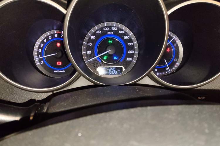 Used Changan Eado 2015 1.6L Manual Luxury Model China V Standard
