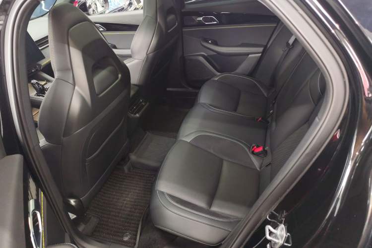 Used Lynk & Co 03 2025 1.5TD DCT Champion Edition Pro Left Rear Seat