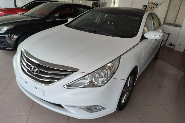 Used Hyundai Sonata 2014 2.4L Automatic Leading Edition China IV Standard