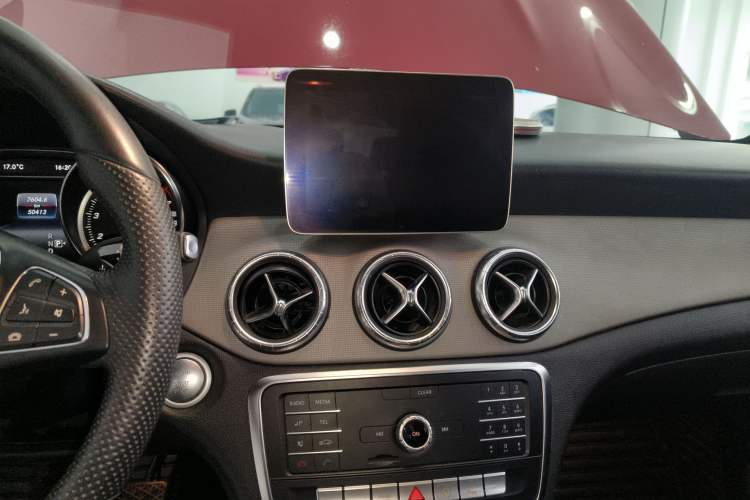 Used Mercedes-Benz CLA 2018 CLA 200 Sport Edition Audio And AC Panel