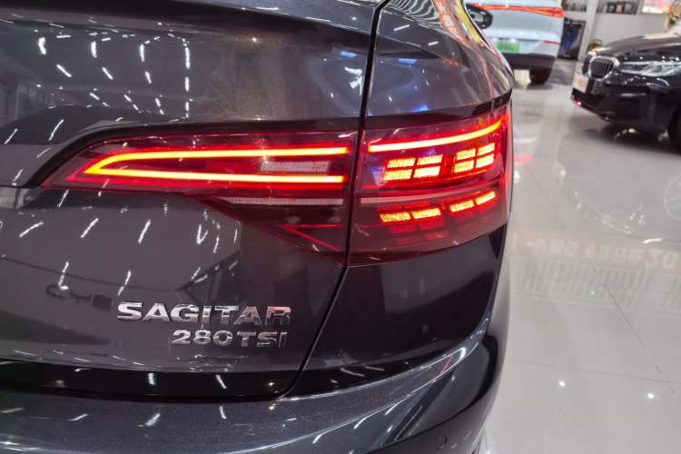 Used Volkswagen Sagitar 2021 280TSI DSG Comfort Connect Edition Exterior 3