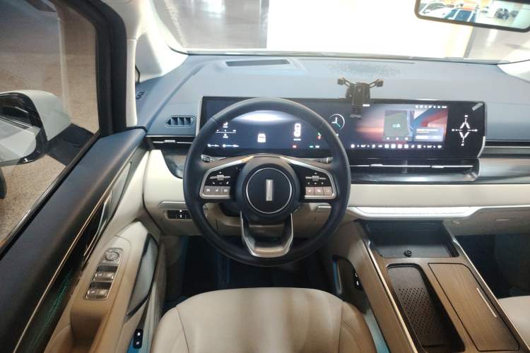 Used Wey Gaoshan 2023 Four-Wheel Drive Flagship Edition Steering Wheel