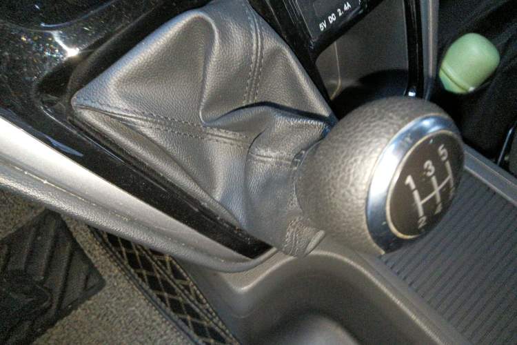 Used JAC Refine M3 2022 PLUS 1.5T 7-Seater Standard Model
