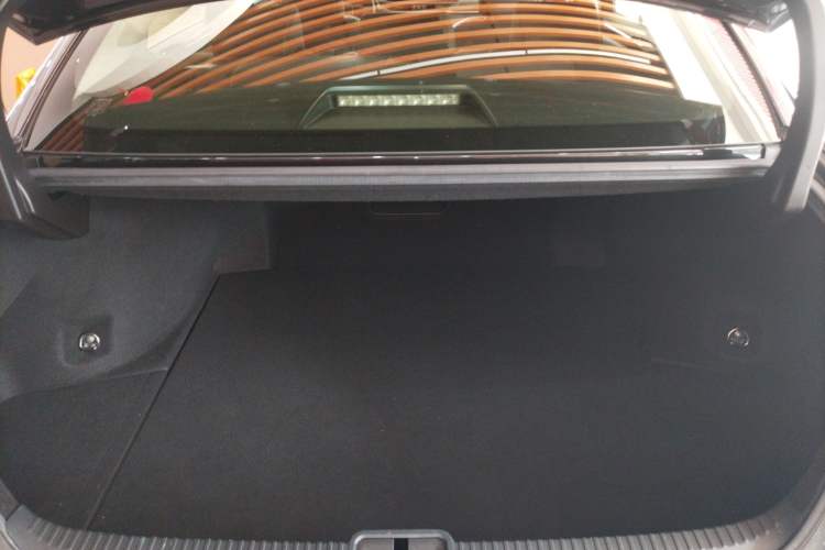 Used Lexus ES 2020 300h Premier Edition
