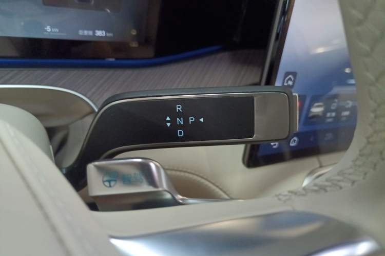 Used Denza N9 2025 Flagship Model