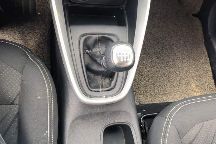 Used Baojun 510 2017 1.5L manual Comfort trim
