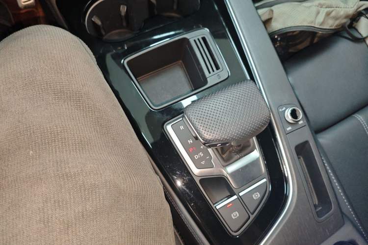 Used Audi A4L 2024 40 TFSI Luxury Dynamic Edition