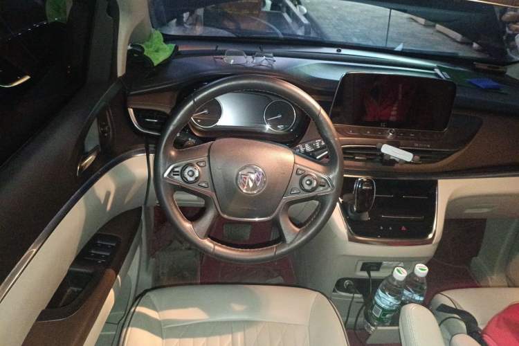 Used Buick GL8 2022 Land Business Class 652T Smart Deluxe Model
