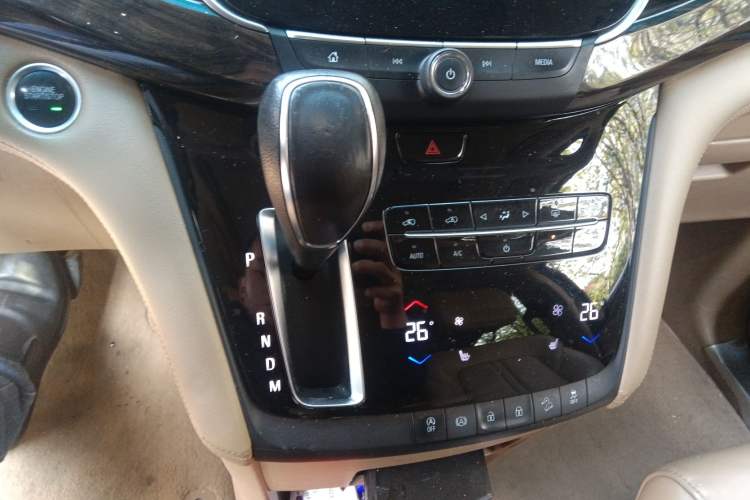 Used Buick GL8 2017 ES 28T Luxury Model China V Standard