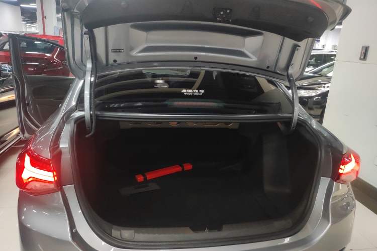 Used Chevrolet Cavalier 2020 Redline 325T Automatic Xinshang Edition Trunk