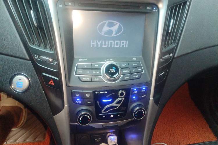 Used Hyundai Sonata 2013 2.4L Automatic Luxury Version China IV Standard
