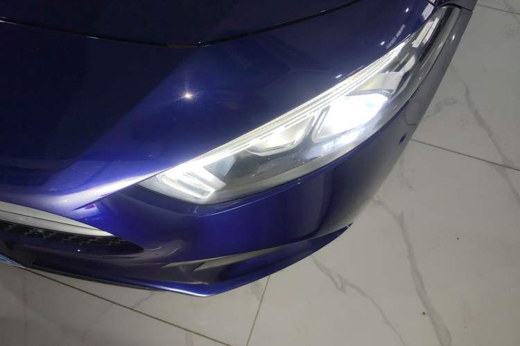 Used Mercedes-Benz A-Class 2020 Restyled A 200 L Sport Sedan Fashion Version Left Front Headlight