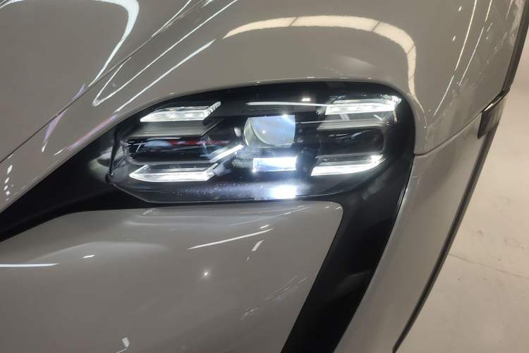 Used Porsche Taycan 2022 Taycan 4 Cross Turismo Left Front Headlight