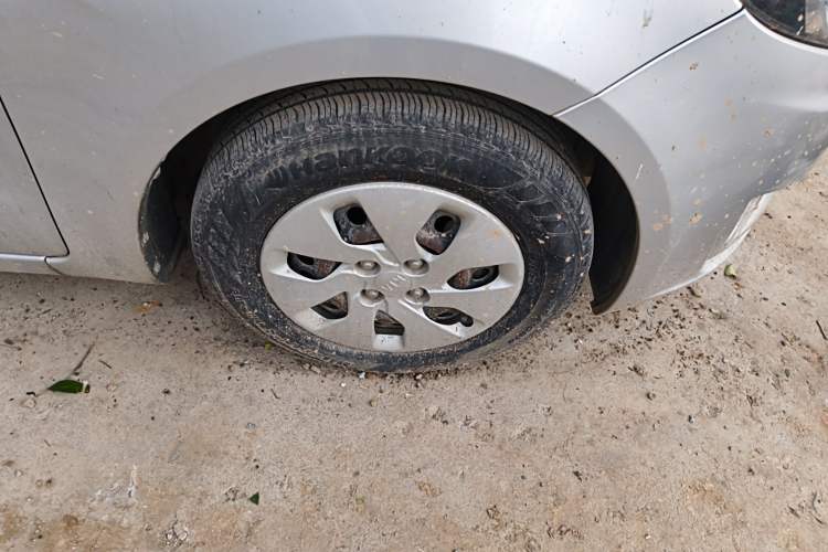 Used Kia K2 2011 Sedan 1.4L Manual Transmission GLS
