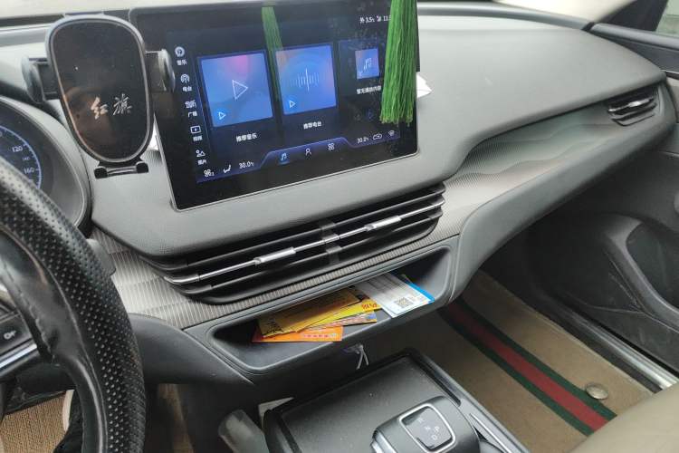 Used Hongqi E-QM5 2023 Base Travel Edition