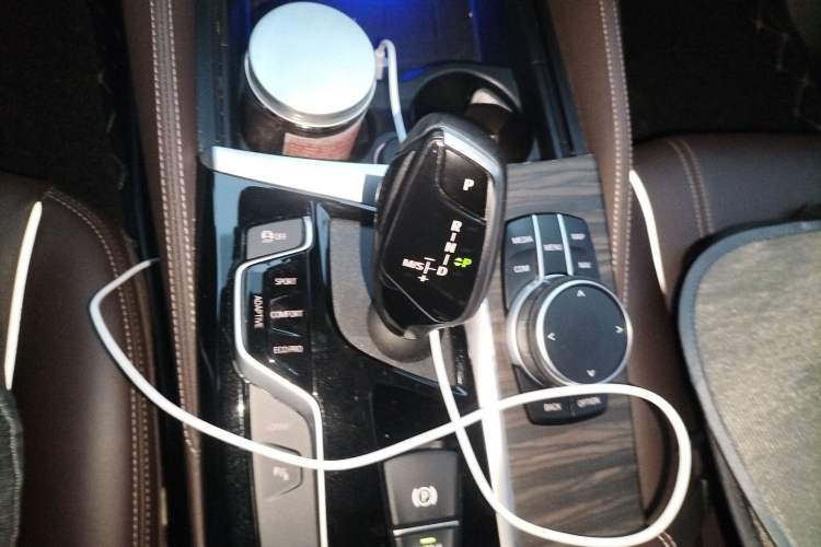 Used BMW 5 Series New Energy 2020 Mileage Upgrade Version 530Le Luxury Package
