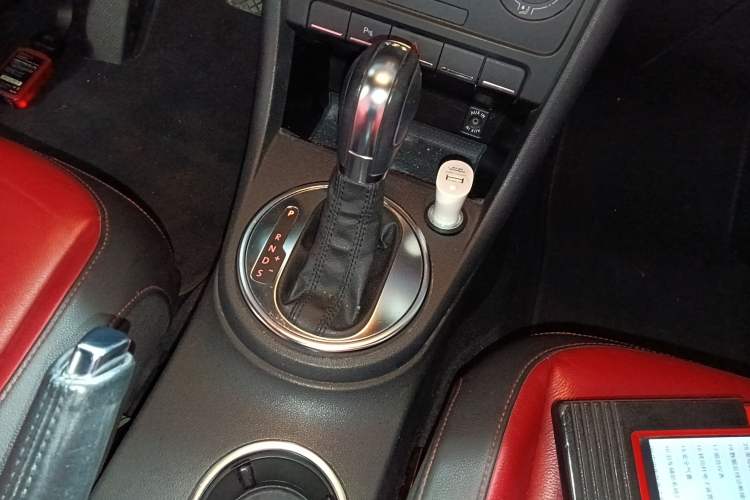 Used Volkswagen Beetle 2013 1.4 TSI Comfort Model
